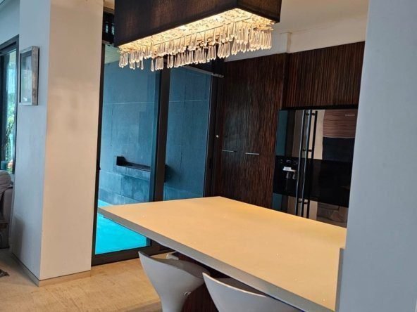 6e2c8de3-d317-46ef-8381-f35a5c440c31