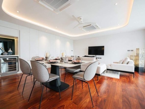 8933534e-8b39-449e-9bdf-bd302597cdef