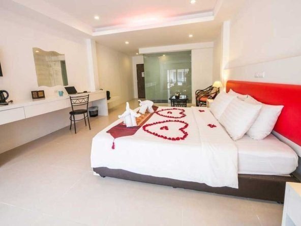 WhatsApp Image 2023-12-05 at 11.44.20 (1)